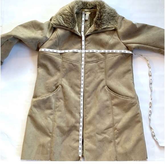 CHICOS LONG WHIMSICAL WHYNEE
FAUX SUEDE/FUR COAT IN OCEAN FOG.
SZ 3/XL - Picture 9 of 11